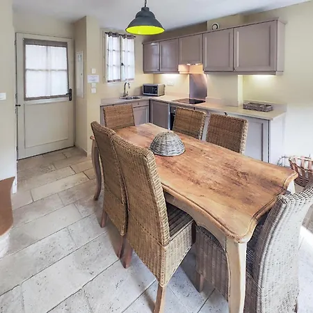 In St,laurent-de-la-cabr, With Kitchen Holiday home
