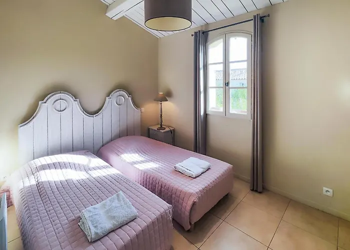 Feriehus Lovely In Stlaurent-de-la-cabr Saint-Laurent-de-la-Cabrerisse